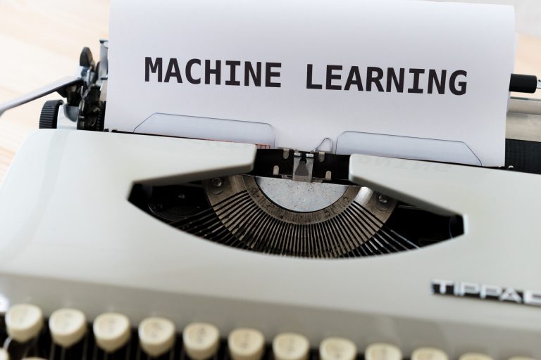 เปิดโลกผู้มีรายได้น้อยด้วย Machine Learning
