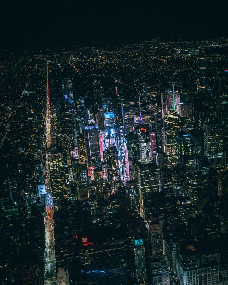 การประยุกต์ใช้เทคโนโลยีดิจิทัลตามแนวคิด Smart City เพื่อขับเคลื่อนเศรษฐกิจเมือง